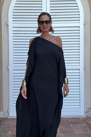 Asymetryczny Kaftan w Ruchu