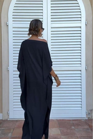 Asymetryczny Kaftan w Ruchu