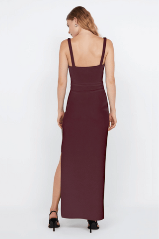 Sukienka Maxi Leora Tuck w kolorze śliwkowym