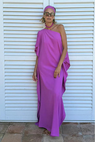 Asymetryczny Kaftan w Ruchu