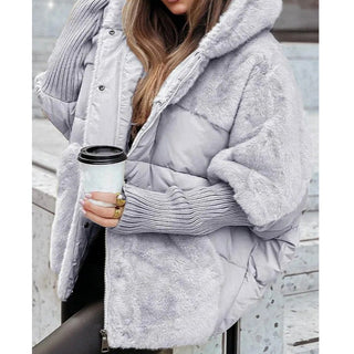 Damska oversize'owa kurtka puchowa z kapturem w stylu patchwork